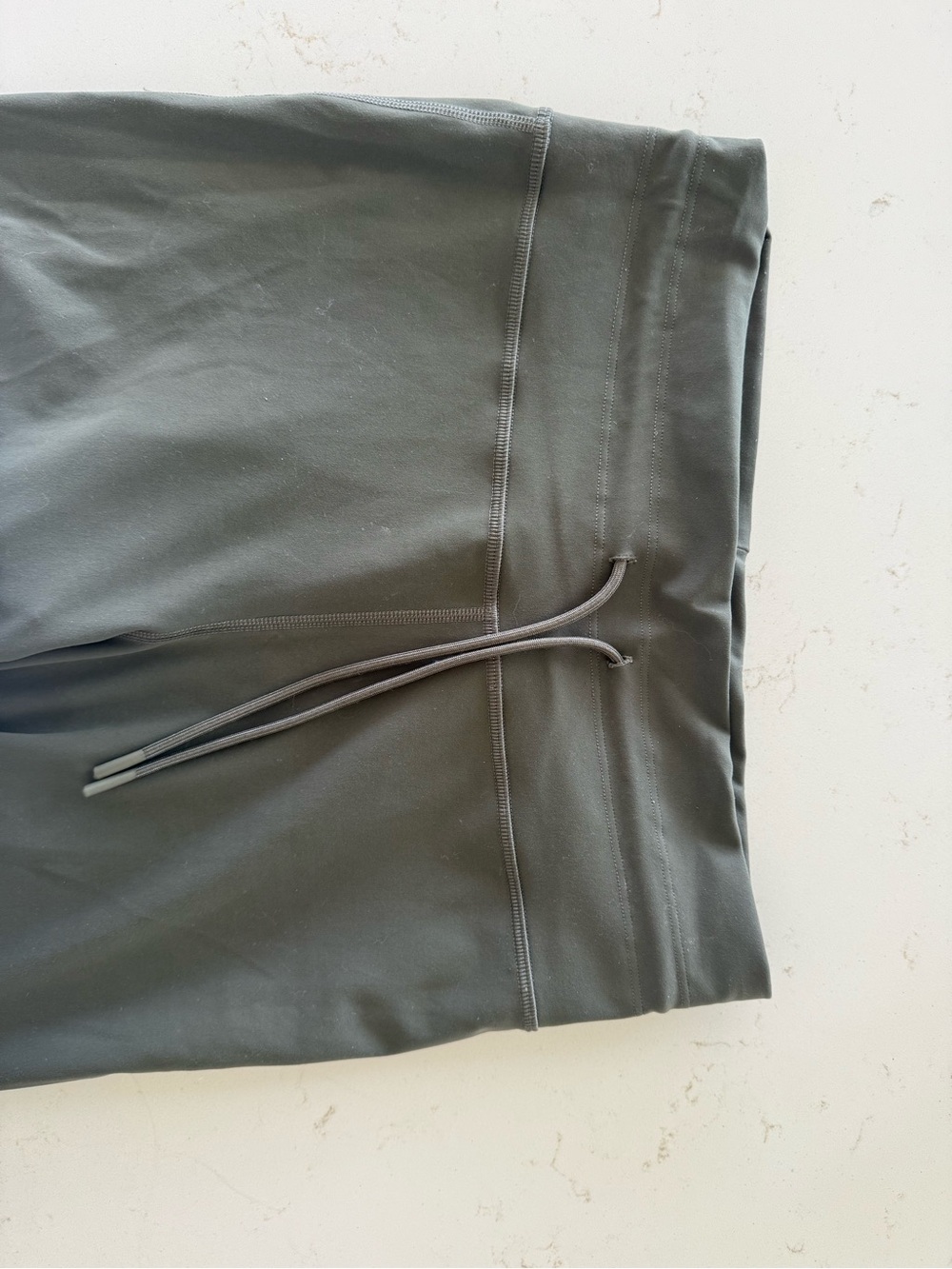 Vuori Olive Green Drawstring Joggers